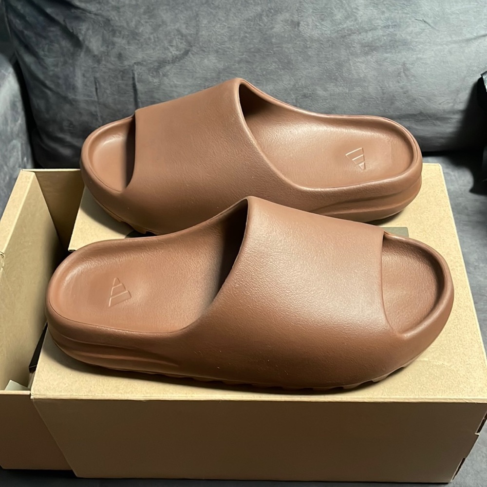 Yeezy Slide Flax